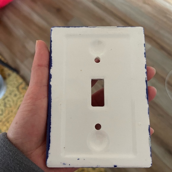 Vintage porcelain light switch cover - Picture 3 of 3